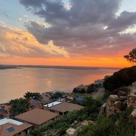 מלון ברונקהורסטספראוט Eagles View Kungwini מראה חיצוני תמונה